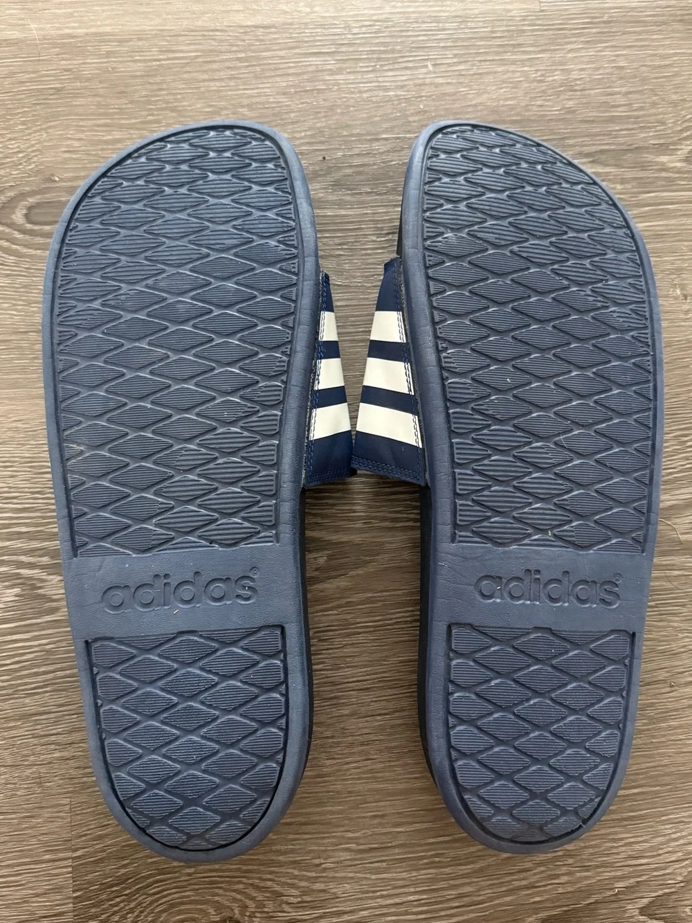 Adidas Adilette Comfort Slides Men’s Size 11 Navy Blue White Striped Sandals
